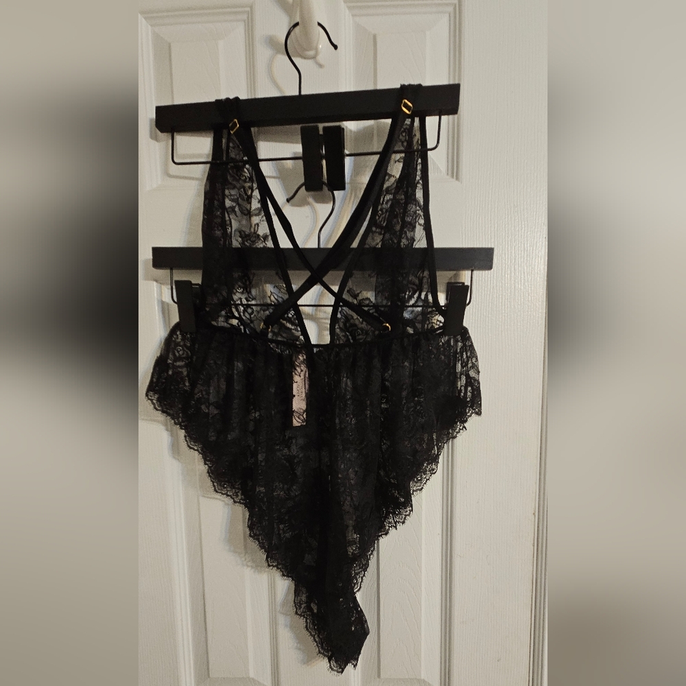BNWT Victoria's Secret Black Lace Bodysuit XL